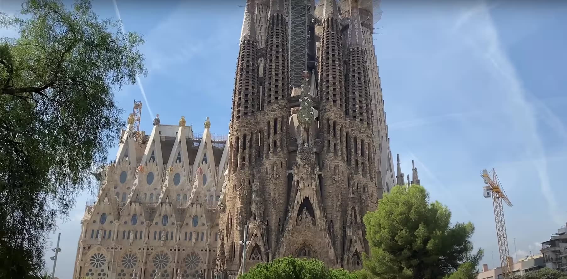 Sagrada Familia construction site and progress