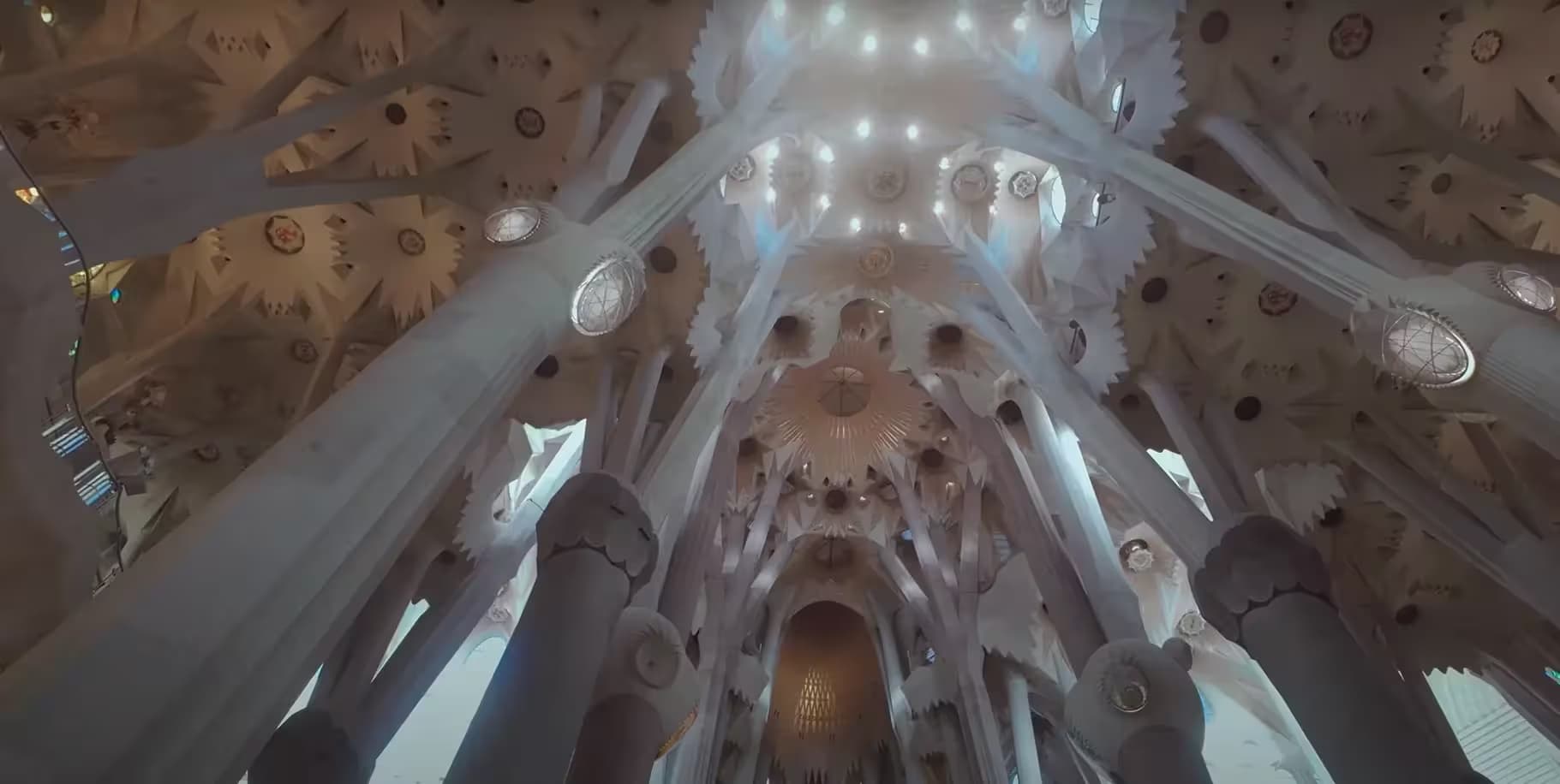 Sagrada Familia interior lighting and atmosphere